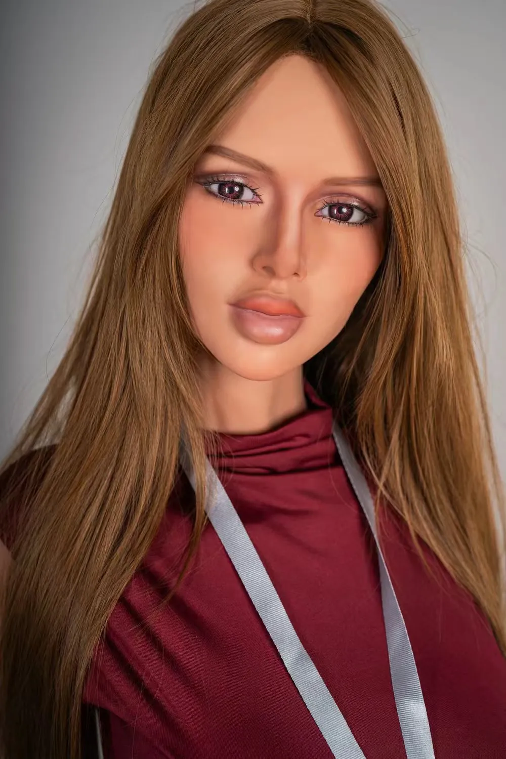 CAGNEYO doll details